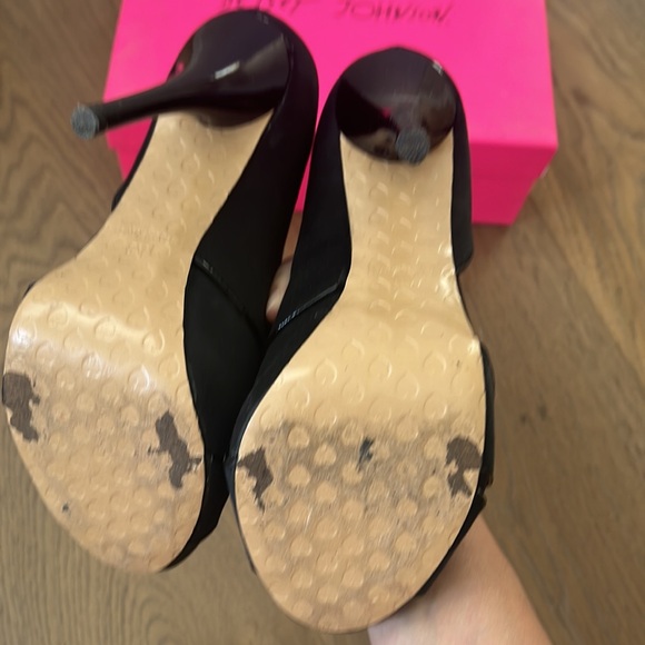 Betsey Johnson Women's Whitney 8 Worn Twice - Picture 8 of 9